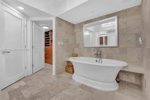 $2,395,000 | 333 Las Olas Way, Unit 3706, Fort Lauderdale, FL 33301