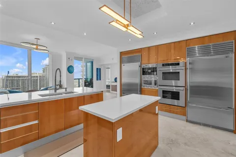 $2,395,000 | 333 Las Olas Way, Unit 3706, Fort Lauderdale, FL 33301