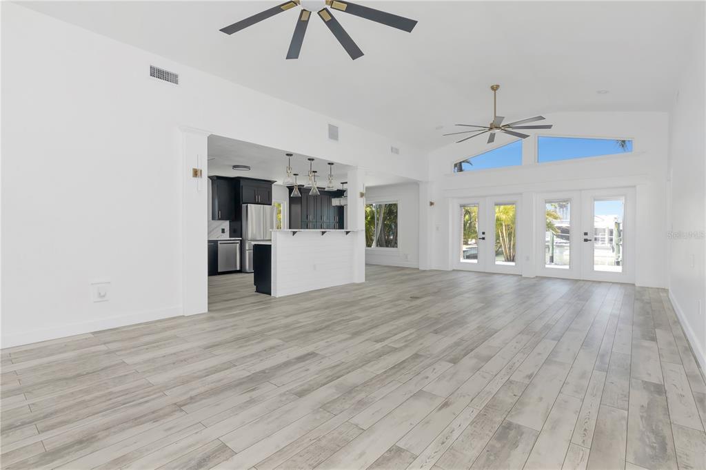 308 173rd Avenue North Redington Beach, FL 33708 - Photo 17 of 46