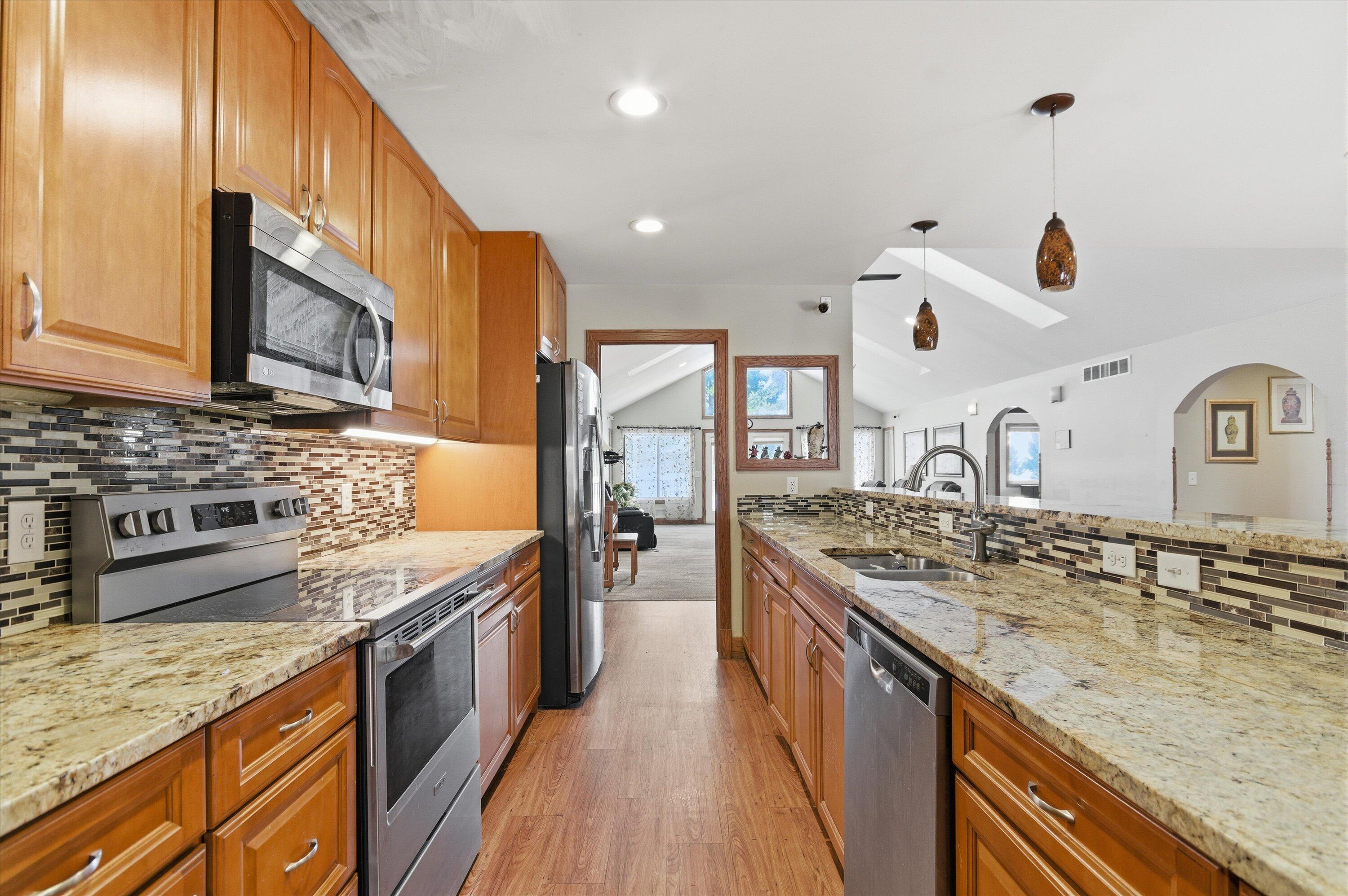 5272 West Liberty Road Ann Arbor, MI 48103 - Photo 12 of 46 32-32