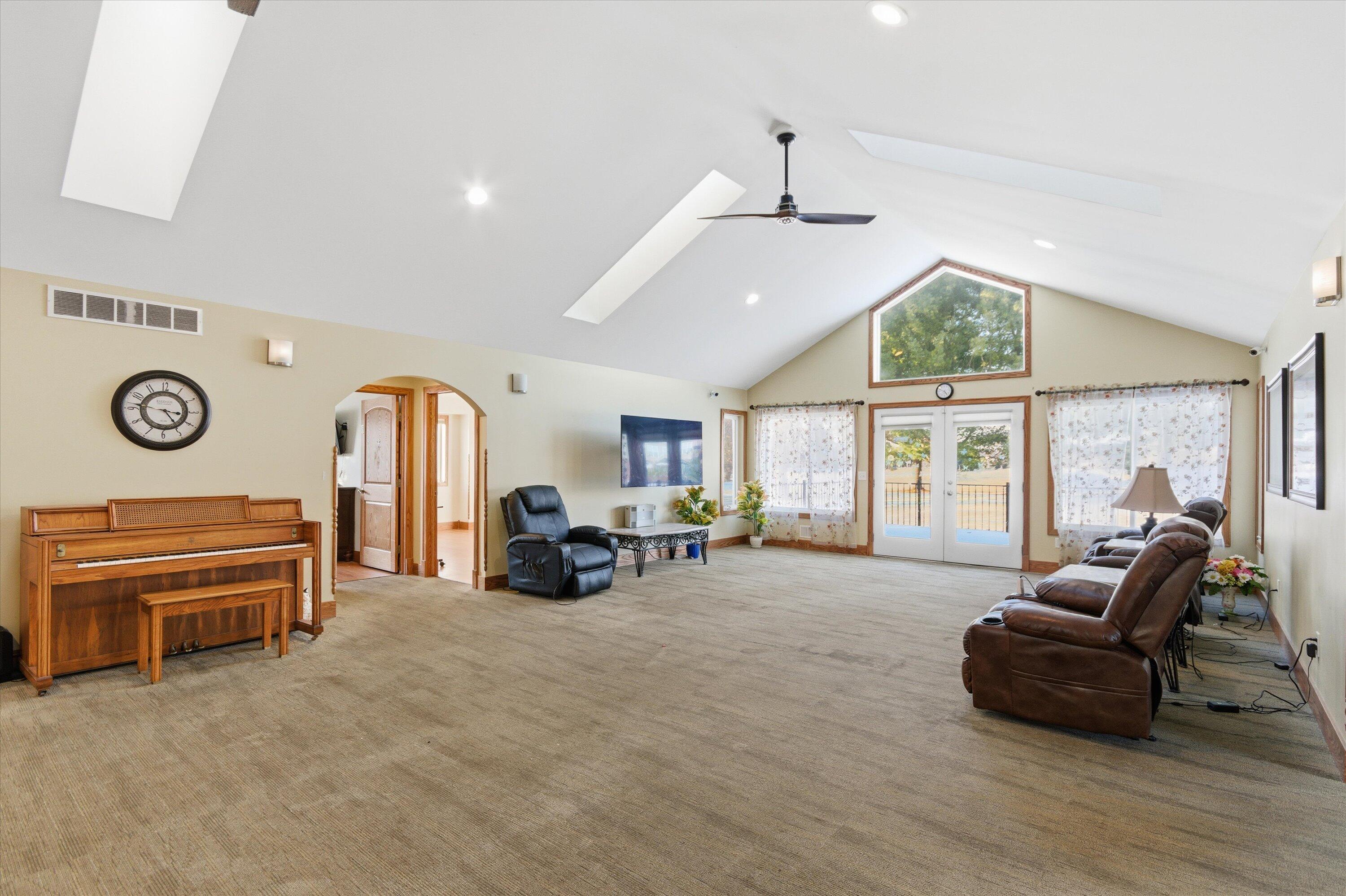 5272 West Liberty Road Ann Arbor, MI 48103 - Photo 14 of 46 34-34