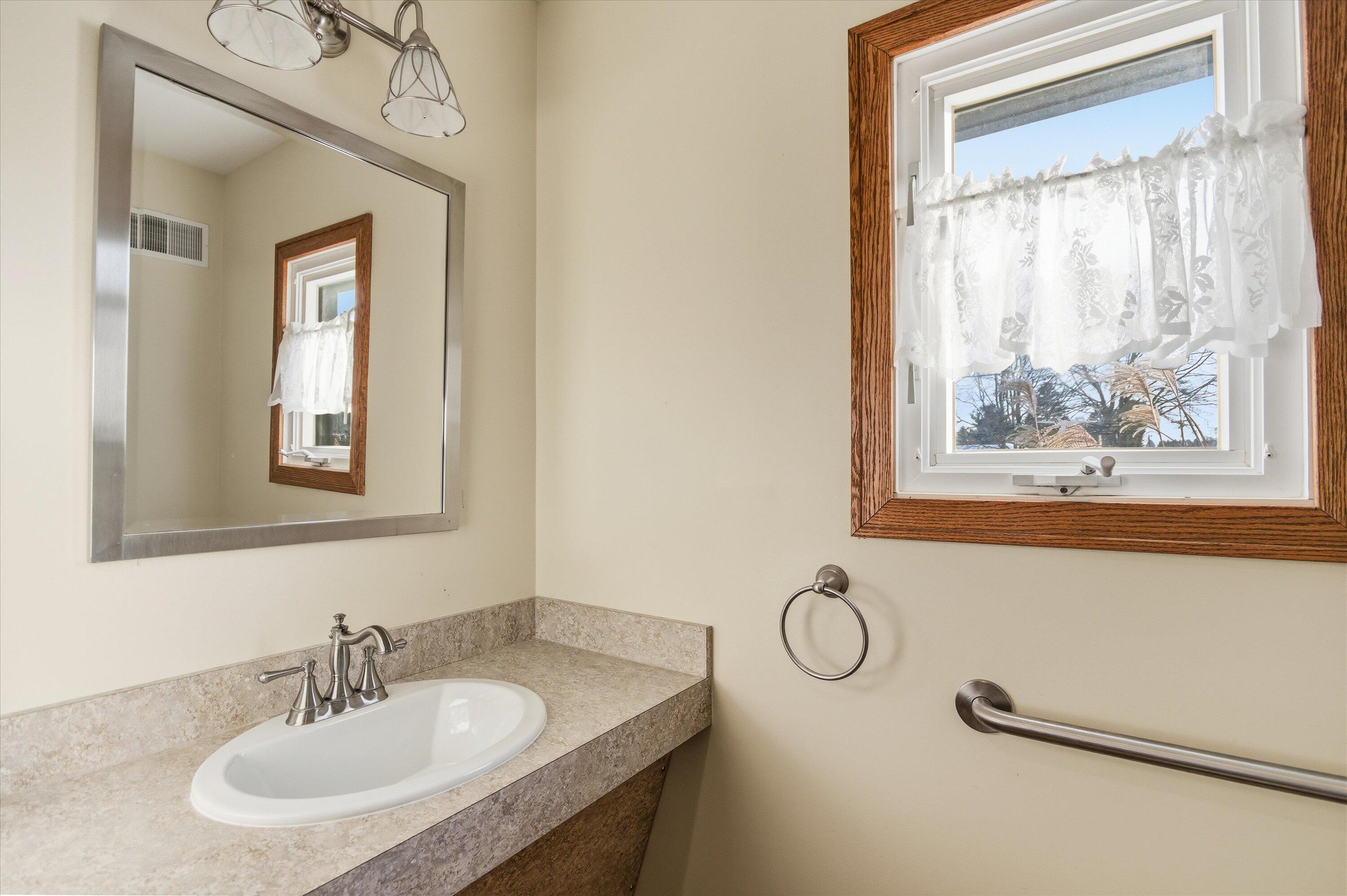 5272 West Liberty Road Ann Arbor, MI 48103 - Photo 24 of 46 07-07