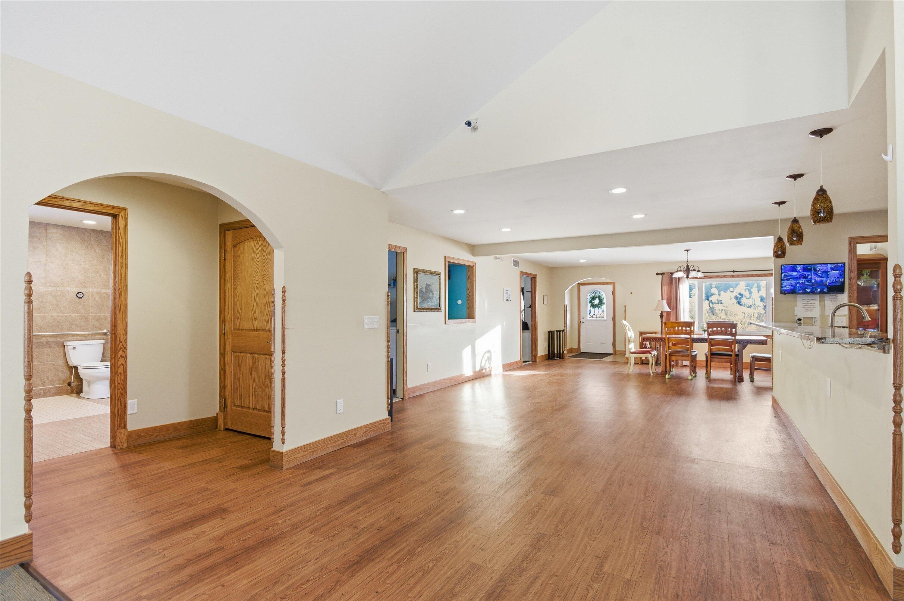 5272 West Liberty Road Ann Arbor, MI 48103 - Photo 9 of 46 29-29