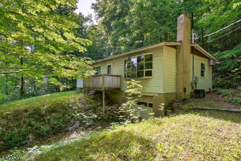 77 Sand Pond Road Hamburg, NJ 07419 - Photo 1 of 44
