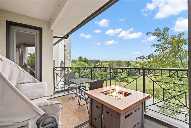 $1,900,000 | 9500 Church Road, Barrington, IL 60010