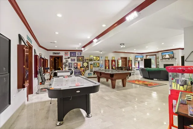 $1,900,000 | 9500 Church Road, Barrington, IL 60010