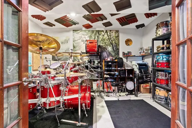 $1,900,000 | 9500 Church Road, Barrington, IL 60010