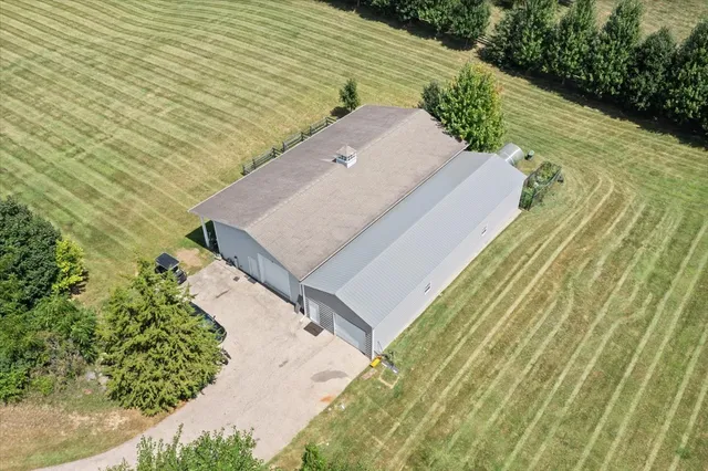 $1,900,000 | 9500 Church Road, Barrington, IL 60010