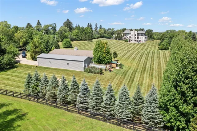 $1,900,000 | 9500 Church Road, Barrington, IL 60010