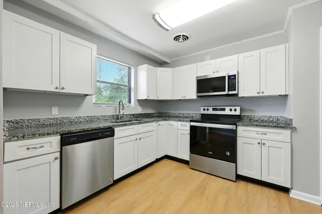 $275,000 | 6552 Shady Oak Drive, Jacksonville, FL 32277