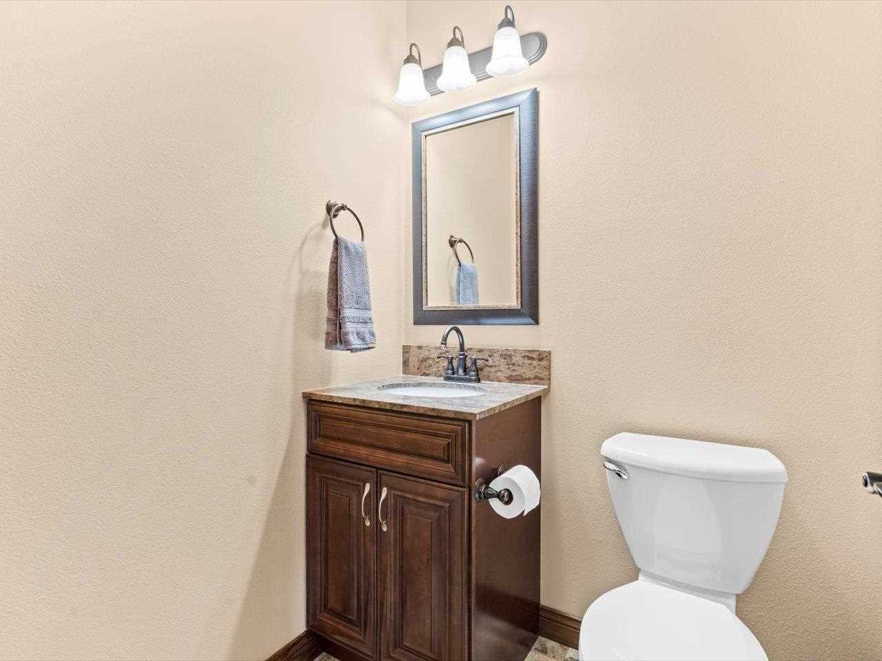 2279 Antler Ridge Drive Dubuque, IA 52002 - Photo 17 of 33 Gallery Image 17