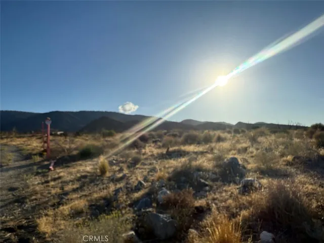 $250,000 | 28401 E 263rd Street East, Llano, CA 93544