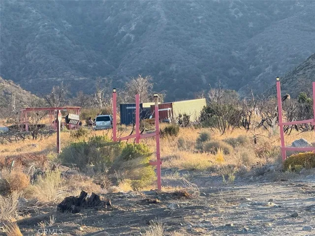 $250,000 | 28401 E 263rd Street East, Llano, CA 93544