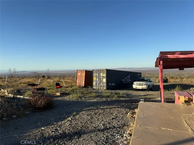 $250,000 | 28401 E 263rd Street East, Llano, CA 93544