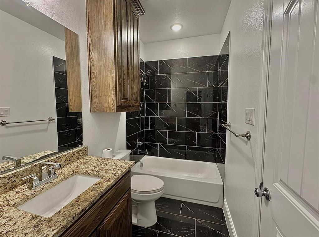 722 Clements Avenue Van Alstyne, TX 75495 - Photo 12 of 17