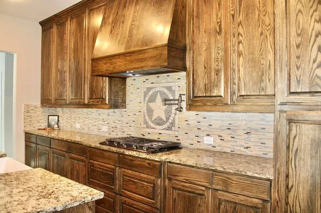 $550,000 | 722 Clements Avenue, Van Alstyne, TX 75495