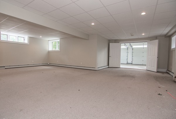 68 Coppermine Road Topsfield, MA 01983 - Photo 14 of 30 a view of an empty room