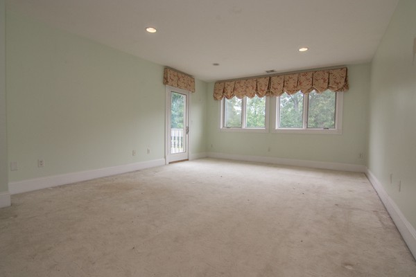 68 Coppermine Road Topsfield, MA 01983 - Photo 27 of 30 an empty room with windows and closet