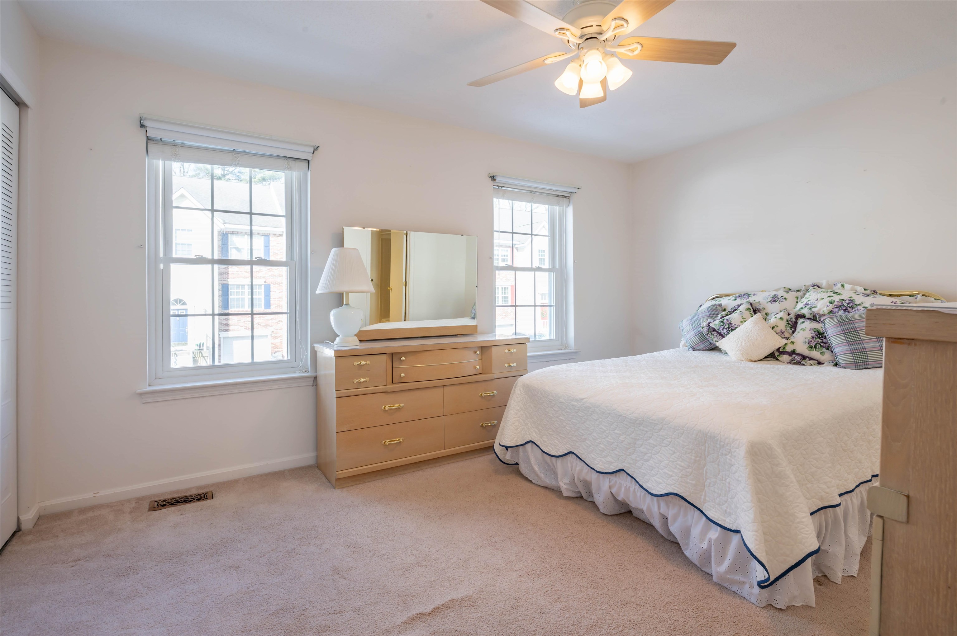 35 Middlesex Road Merrimack, NH 03054 - Photo 13 of 26