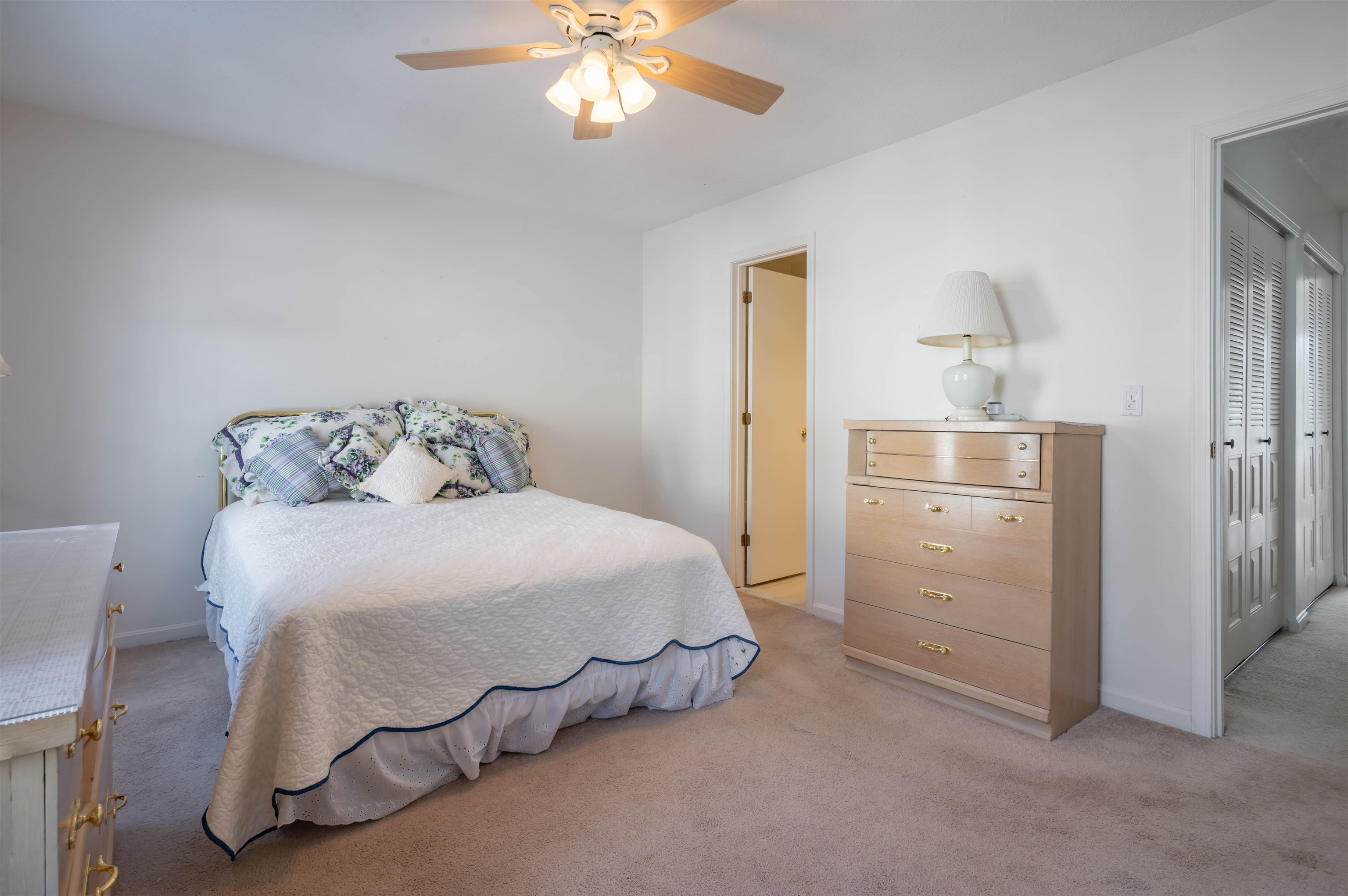 35 Middlesex Road Merrimack, NH 03054 - Photo 14 of 26