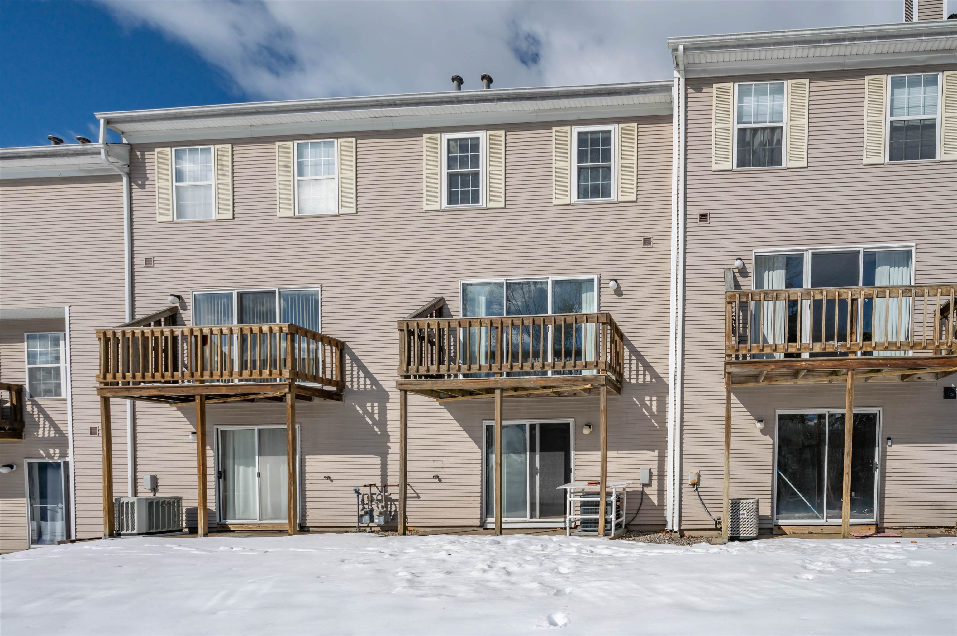 35 Middlesex Road Merrimack, NH 03054 - Photo 23 of 26