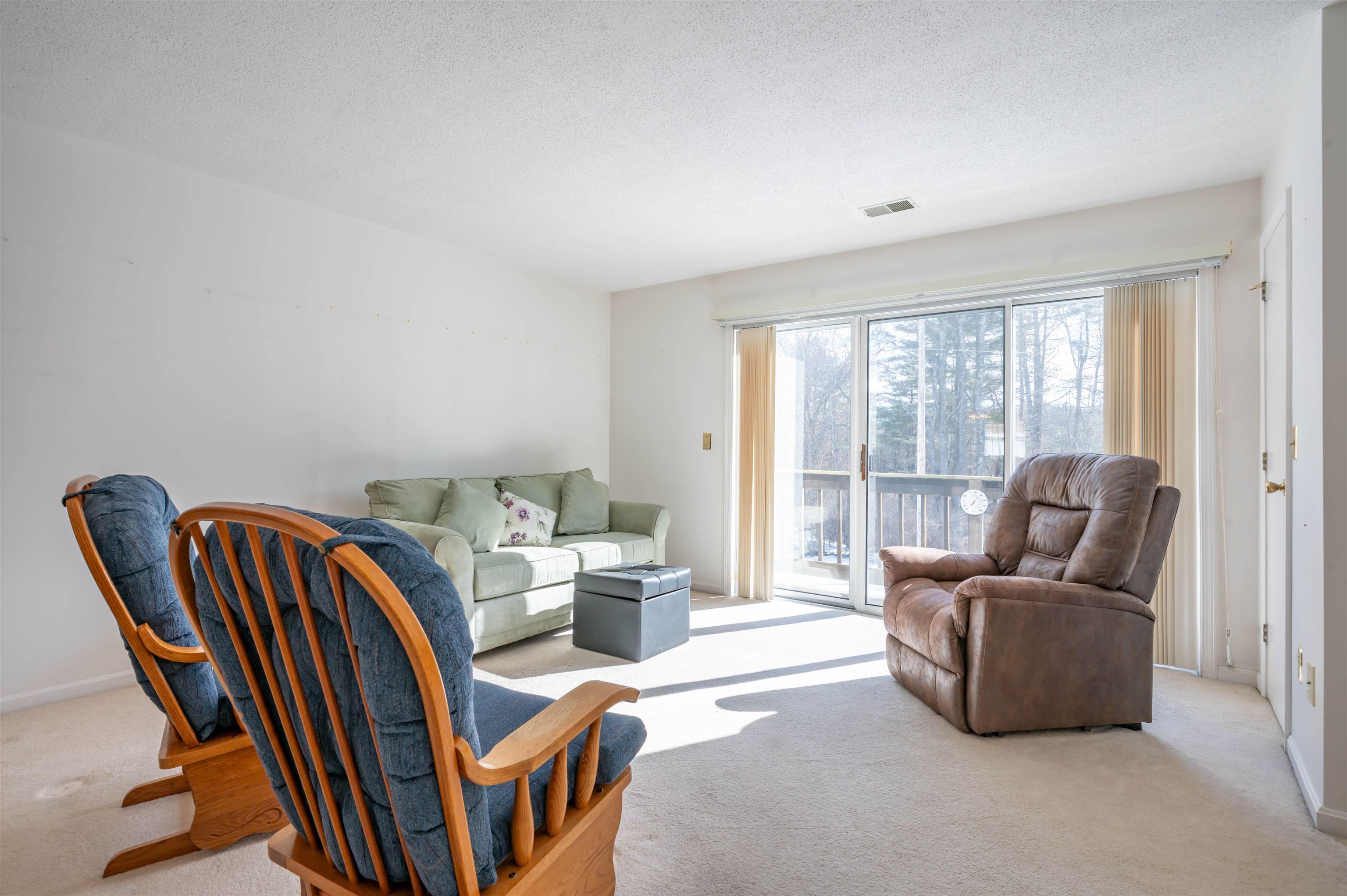 35 Middlesex Road Merrimack, NH 03054 - Photo 8 of 26