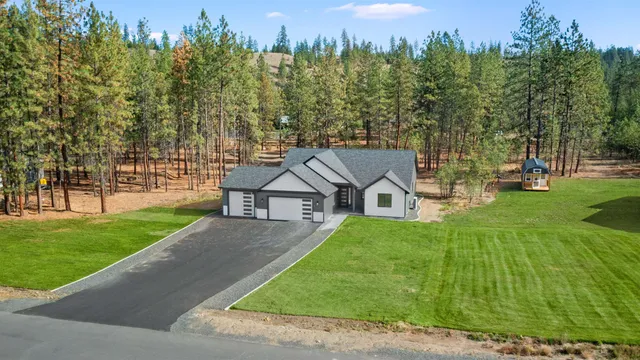 $699,900 | 6563 Kate Drive, Nine Mile Falls, WA 99026
