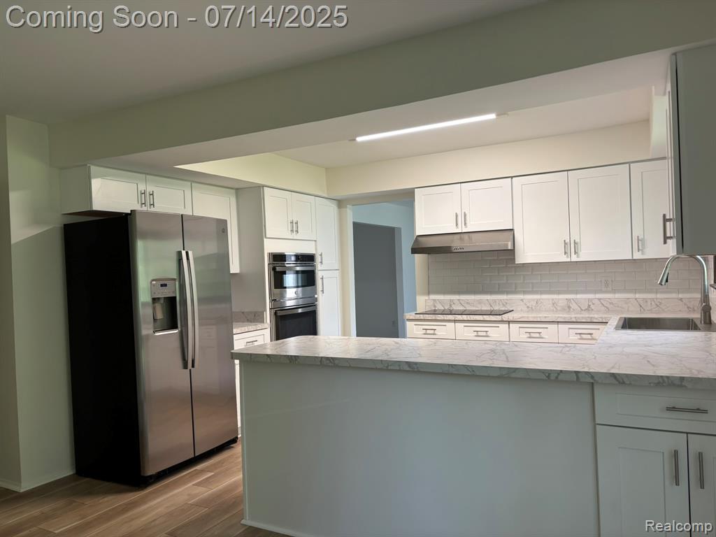 31192 Verona Drive Farmington, MI 48331 - Photo 3 of 16 Gallery Image 3