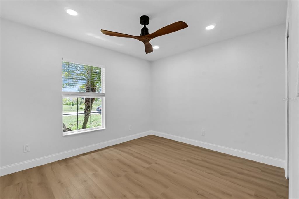 969 Commerce Road Southeast Palm Bay, FL 32909 - Photo 9 of 19 Gallery Image 9