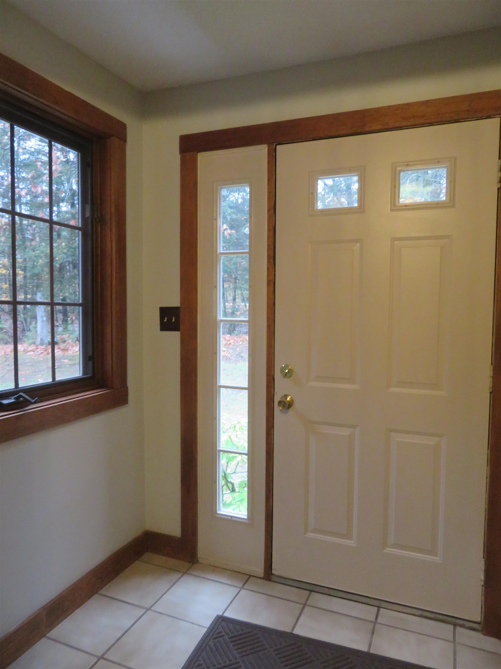 83 Old Center Road Deerfield, NH 03037 - Photo 4 of 40