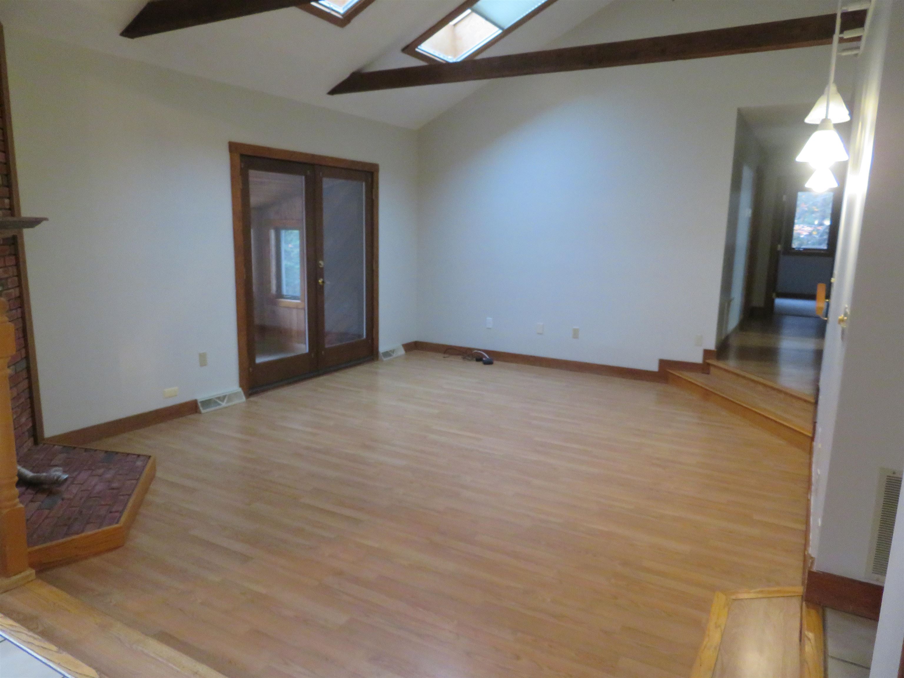 83 Old Center Road Deerfield, NH 03037 - Photo 5 of 40