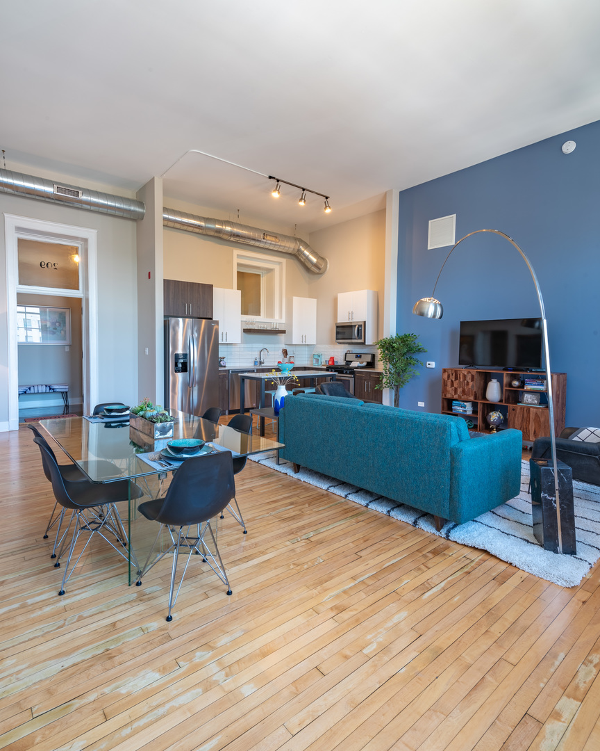 Undisclosed Address Chicago, IL 60640 - Photo 2 of 13