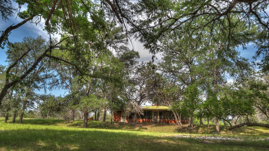 154 Weston Road Leakey, TX 78873 - Photo 2 of 37