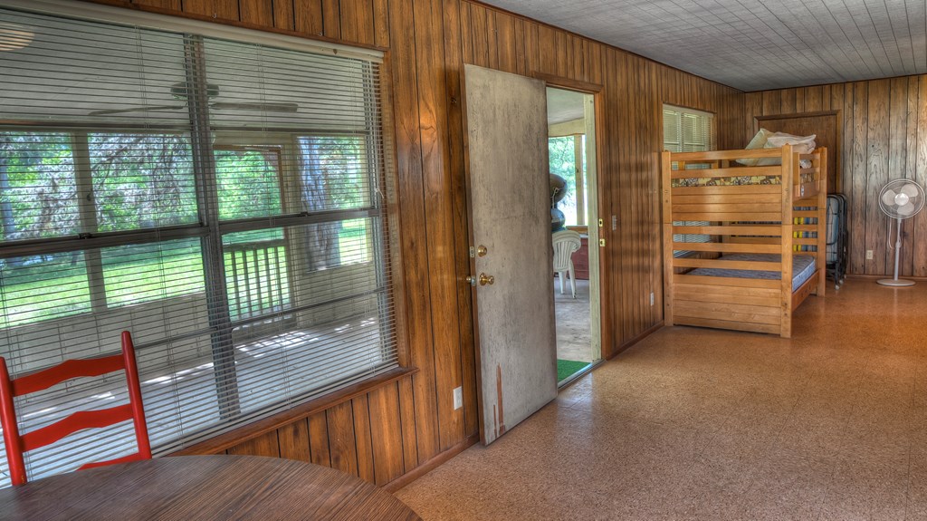 154 Weston Road Leakey, TX 78873 - Photo 21 of 37