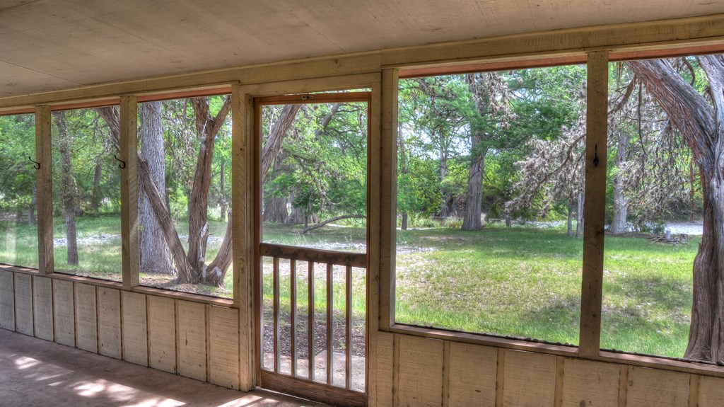 154 Weston Road Leakey, TX 78873 - Photo 27 of 37