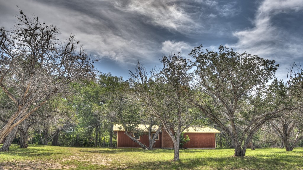 154 Weston Road Leakey, TX 78873 - Photo 35 of 37