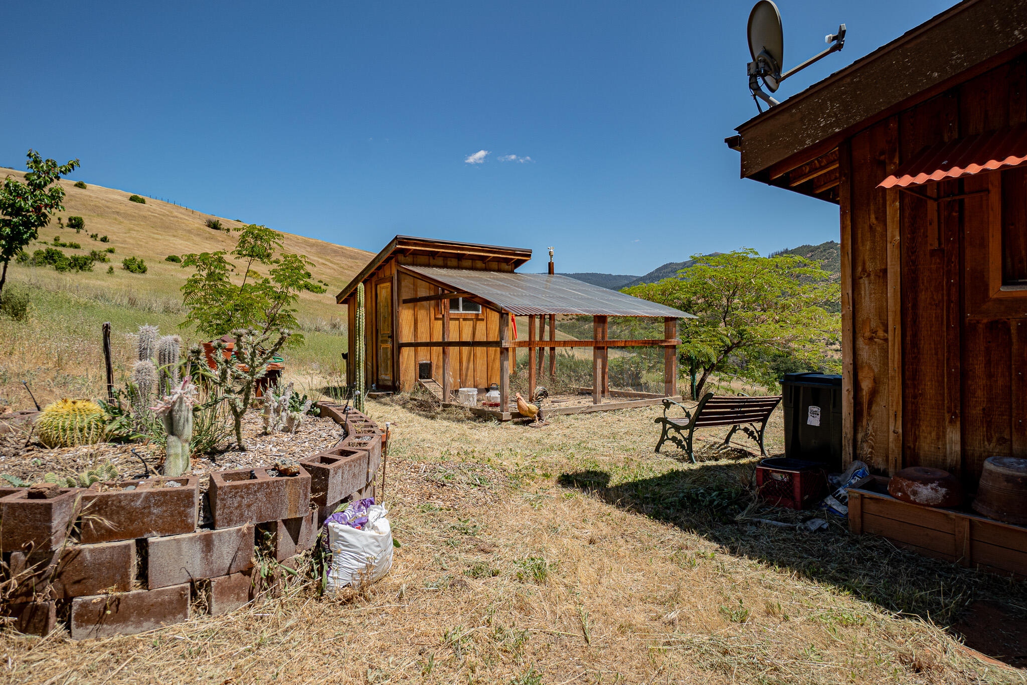 2909 Dead Indian Memorial Road Ashland, OR 97520 - Photo 26 of 75 Second Home Chicken Coop