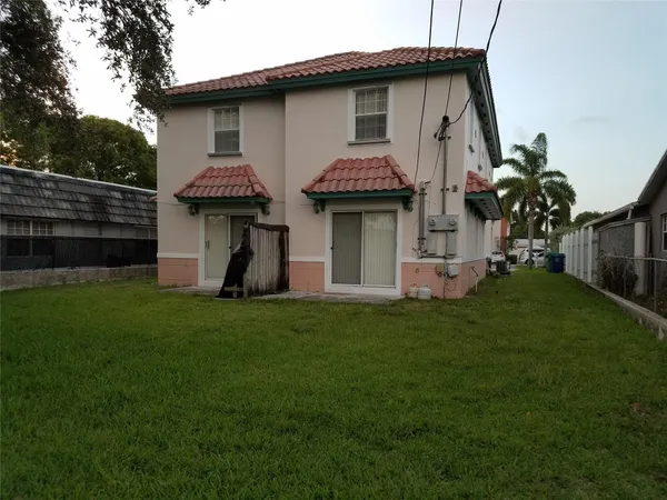 $2,350 | 6036 Southwest 35th Street, Unit B, Hollywood, FL 33023