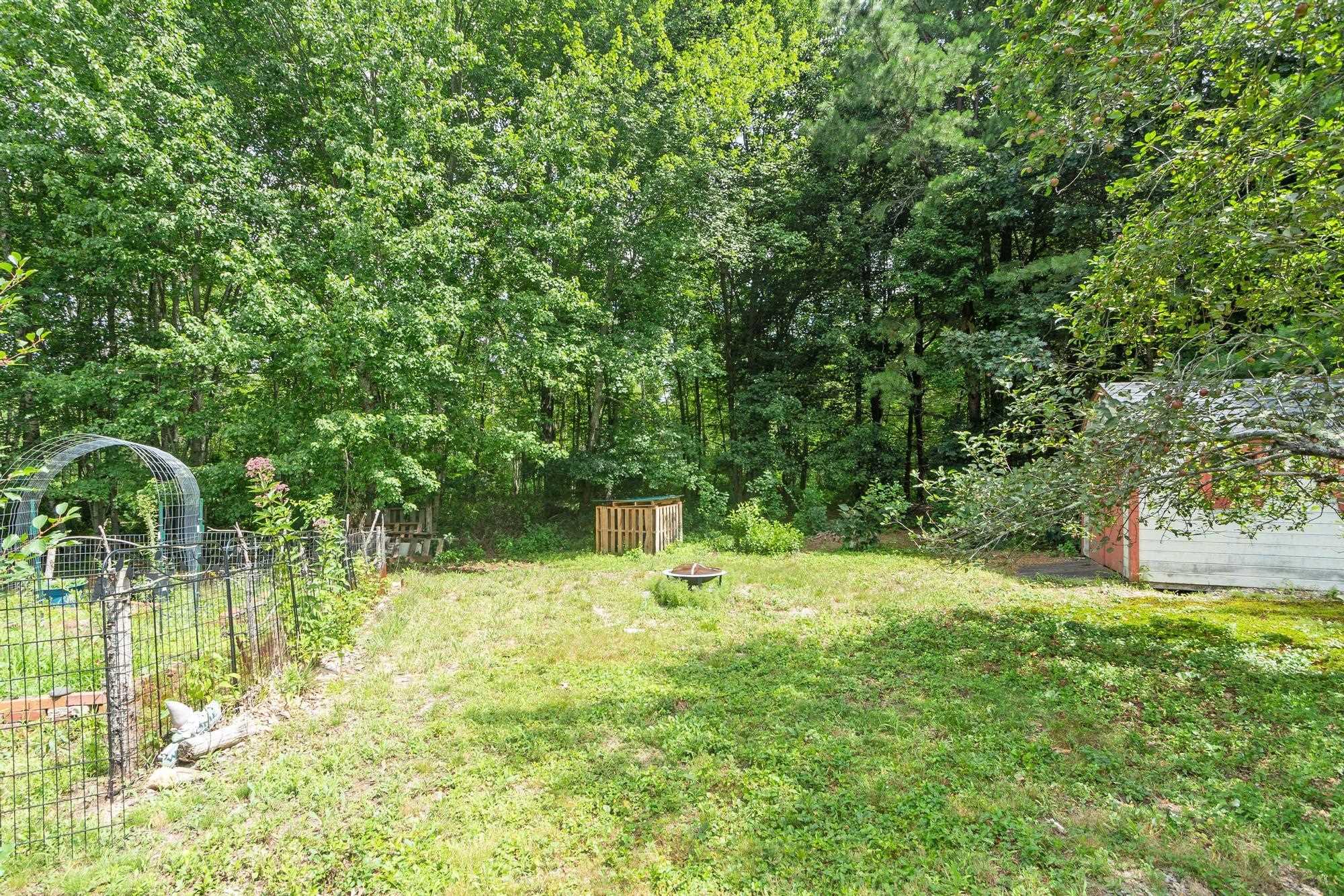 27 Reed Street, Unit B Londonderry, NH 03053 - Photo 31 of 32 Gallery Image 31
