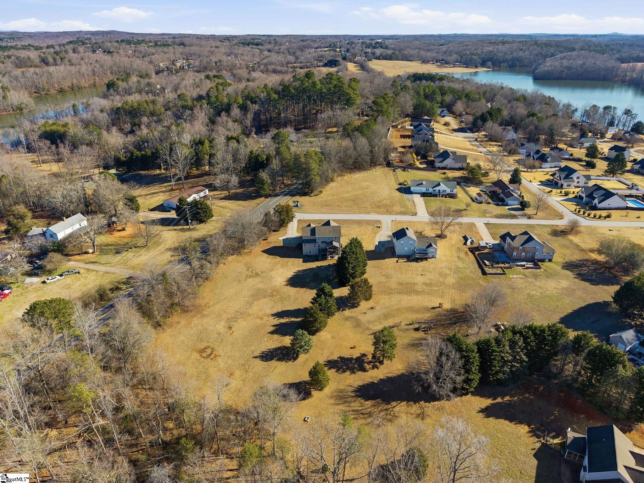 2 Paris Road Taylors, SC 29687 - Photo 5 of 50