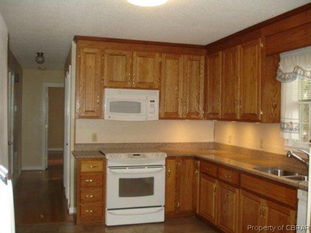 1578 Victory Hill Road Hayes, VA 23072 - Photo 7 of 22