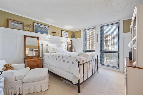 $869,000 | 5380 North Ocean Drive, Unit 6D, Singer Island, FL 33404