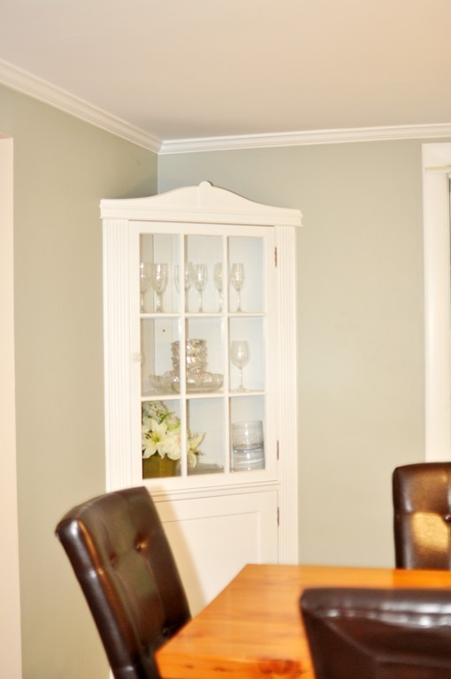 138 Tower Road Lincoln, MA 01773 - Photo 9 of 23 a living room with furniture and a window