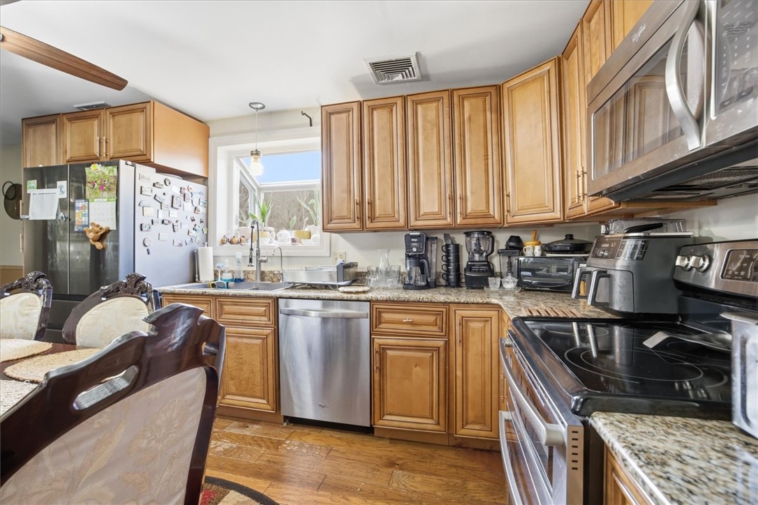 554 Joslin Road Burrillville, RI 02830 - Photo 7 of 42