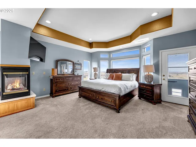 $1,295,000 | 3760 Highway 97, Madras, OR 97741