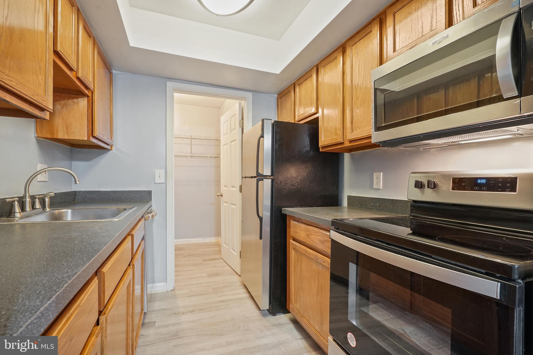 14905 Rydell Road, Unit 104 Centreville, VA 20121 - Photo 4 of 19 Gallery Image 4