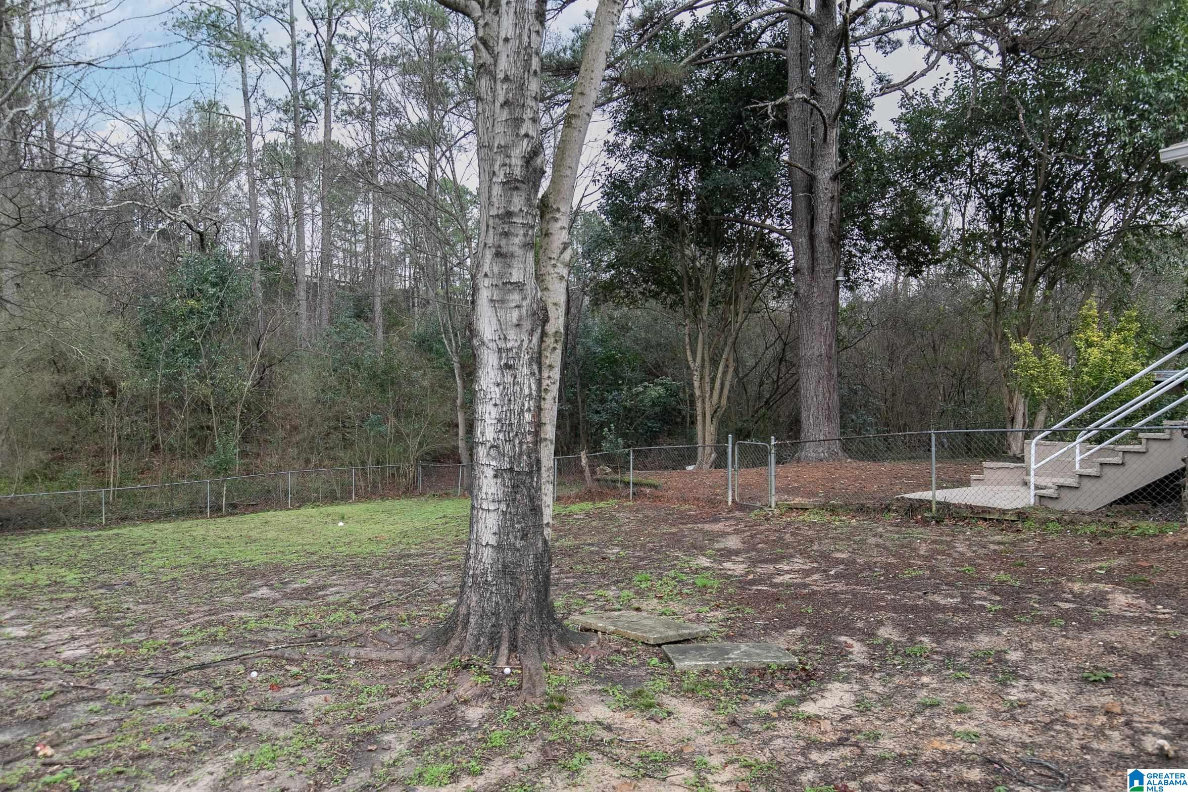 1528 Cresthill Road Birmingham, AL 35213 - Photo 8 of 32