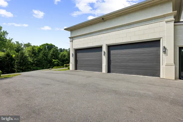 $8,490,000 | 8880 Bradley Boulevard, Bethesda, MD 20817