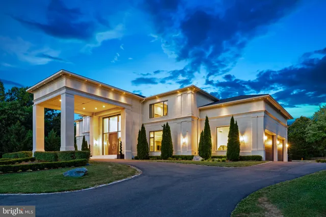 $8,490,000 | 8880 Bradley Boulevard, Bethesda, MD 20817