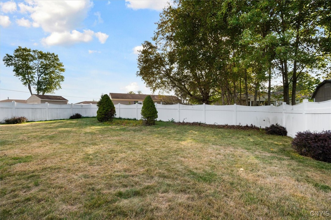 8089 Russell Avenue Rome, NY 13440 - Photo 8 of 32